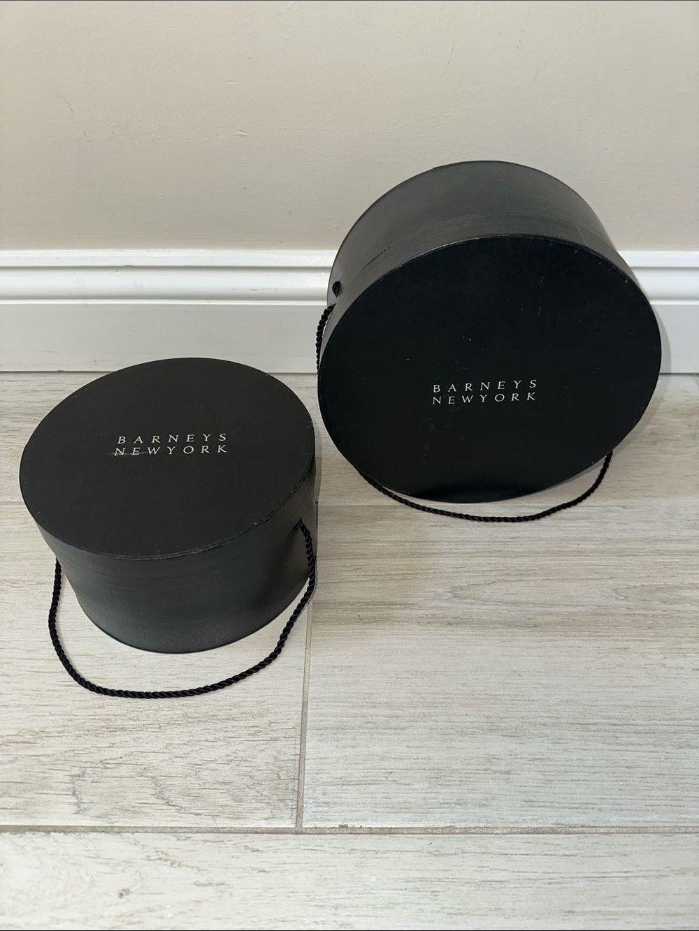 Barneys New York Black Hat Boxes Round Vintage Designer Storage Collectibles